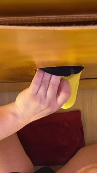 Gloryhole Kapię Jego Gęstą, Gorącą Ilością Prosto Z Prezerwatywy Do Ust