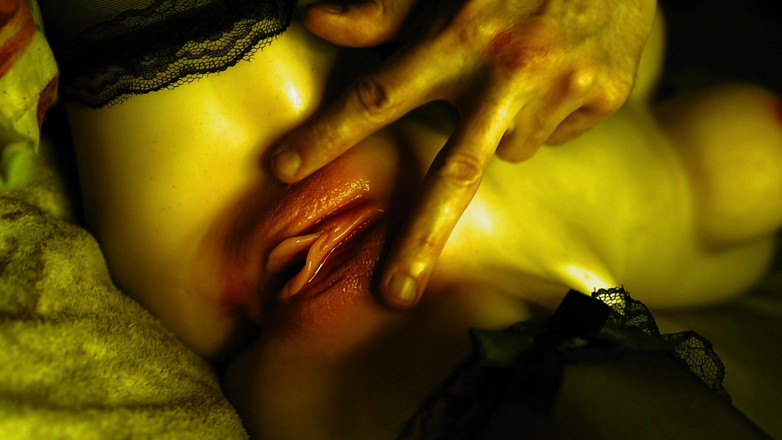 SEXY_GUYBEST: Wie sie es liebt, ihre nasse muschi zu masturbieren