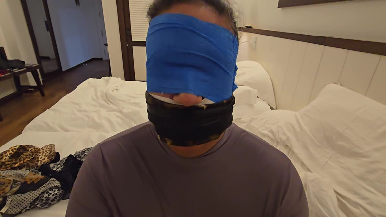 Slutty Ms B: Marido goza no vestido dela