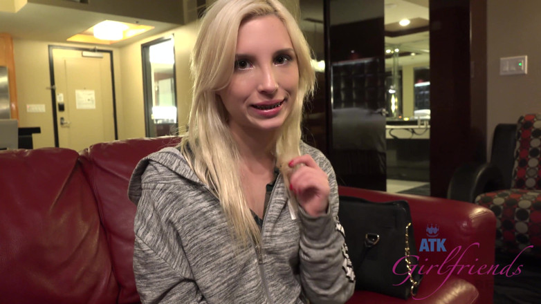 ATK Fans (Girlfriends): Vacanze virtuali a Las Vegas con piper Perri parte 1