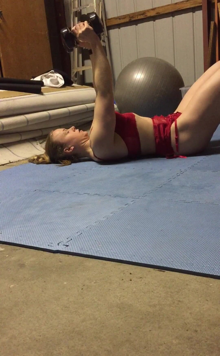 Michellexm: Training van vandaag Chest Fly en Triceps