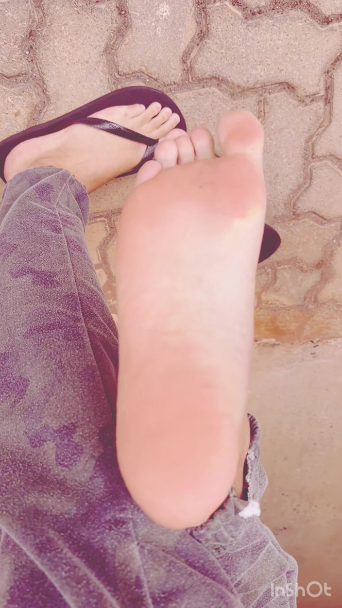 Boy feet: Uncut Dick and Cheese and Soft Boy Feet