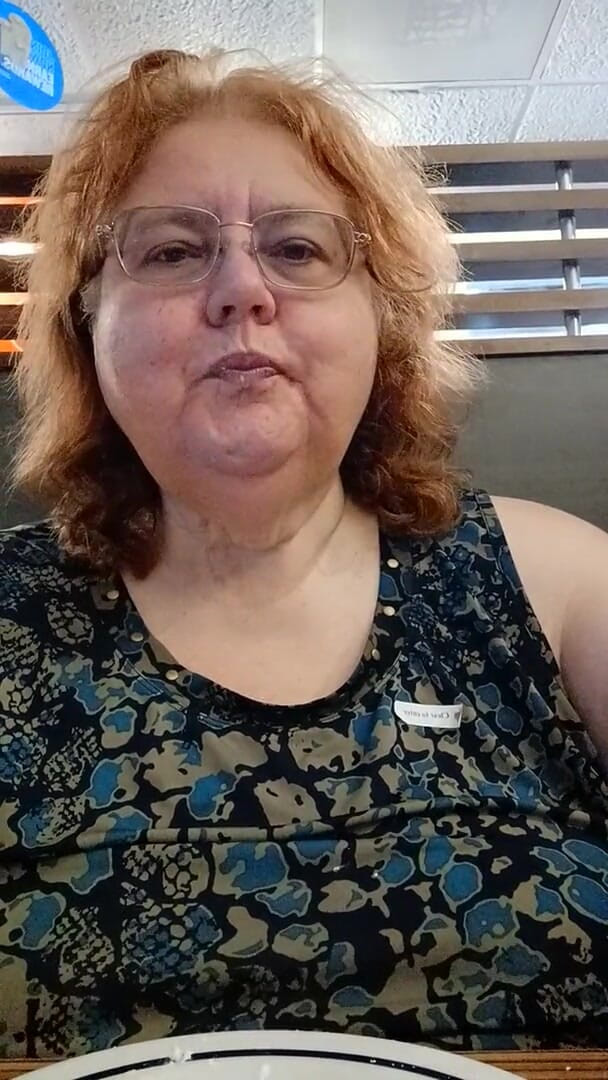 BBW nurse Vicki adventures with friends: Blueberry Crepes dan Creme Yummy