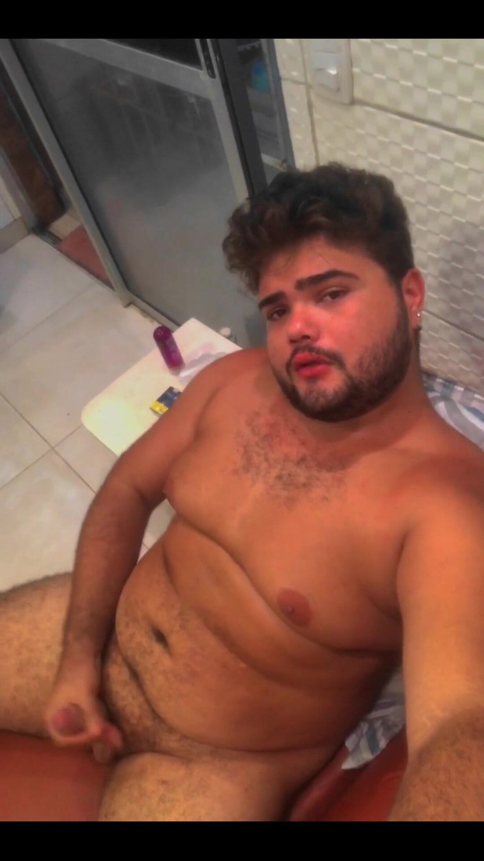 VEN1CIU: Young Bear