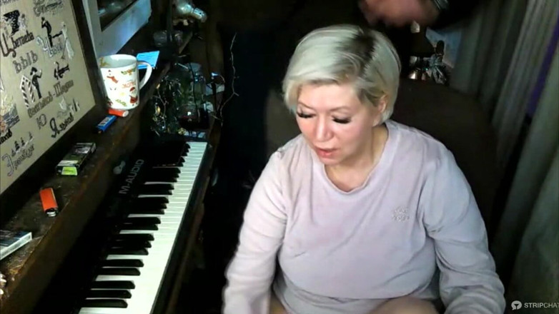 AimeeParadise: Nya privatpersoner med min lustiga MILF slampa))