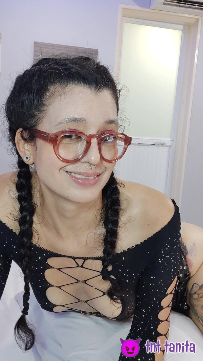 tnt_tanita: 내 첫 번째 애널섹스 페깅과 림 삽입에 관한 이야기, 어떻게 생각하세요?