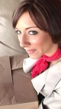 Girl scout seduce il suo ultimo cliente lasciandolo allungare il suo stretto dolce