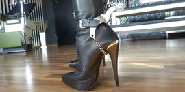 Lady Victoria Valente: Mrdka pro Spurslady