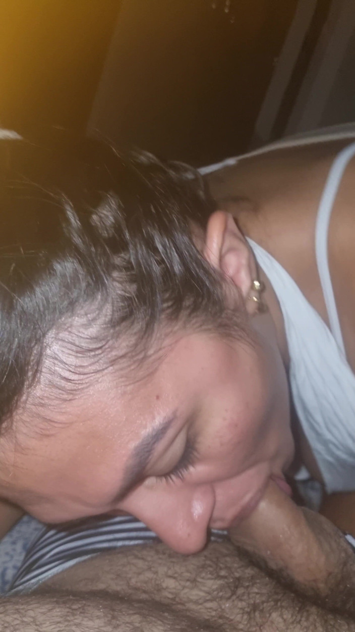 Rubis: Teacher Giving Student a Blowjob After College