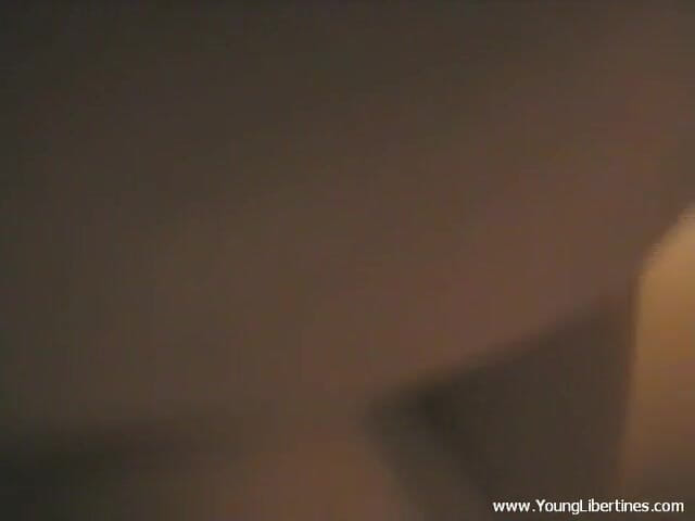 Young Libertines: दोनों तरीकों से सेक्स का मजा