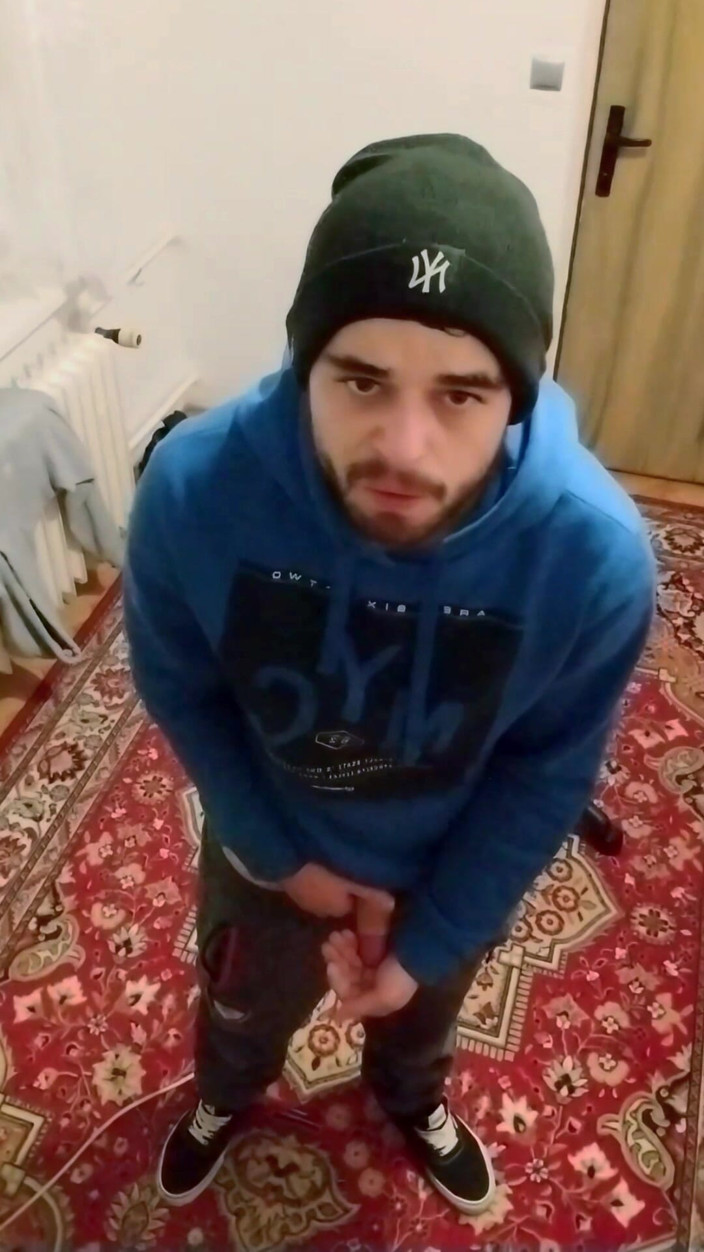 jerkofflover: Cumshot in My Room in the Palm of My Hand...