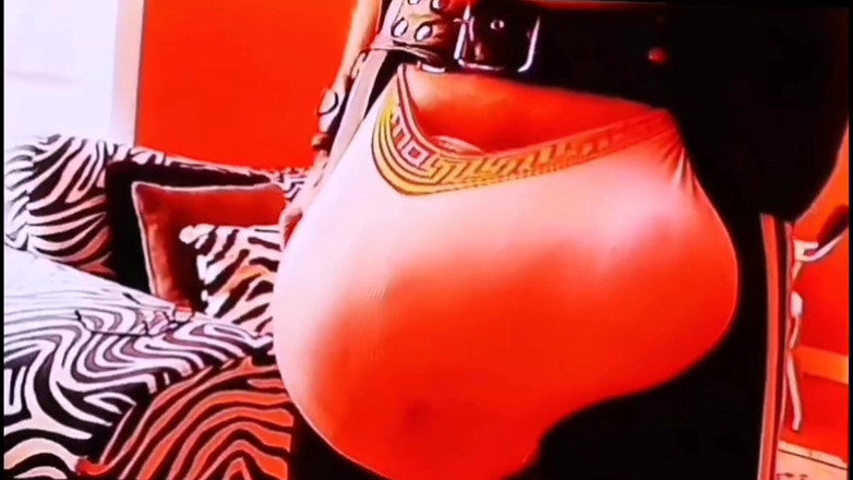 Monster_Meat_: Ia Tidak Pernah Cukup Besar Kanan?