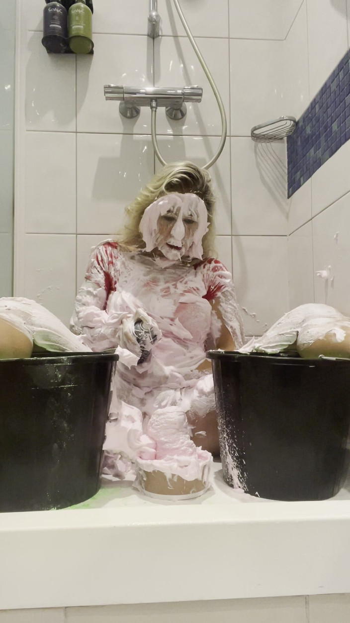 CALLIE ROKS: Pink Pies to the Face and Gunge Buckets Over My...