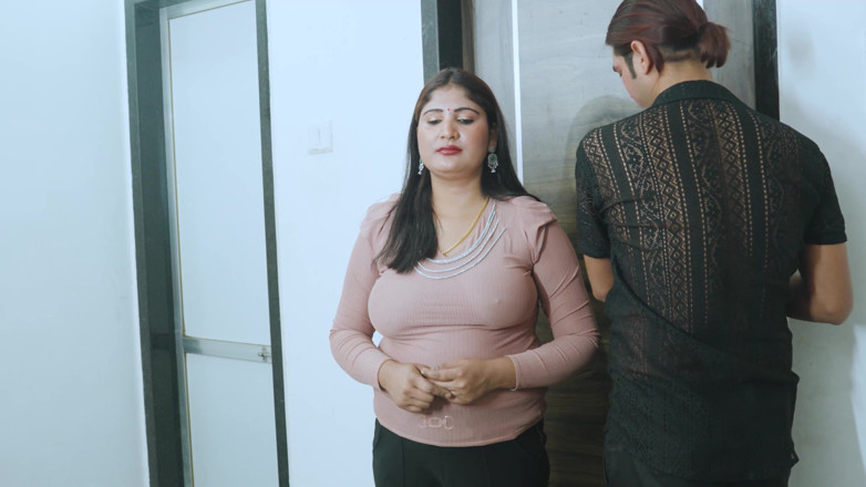 BoldkaAdda: Meia-irmã veio à casa de seu meio-irmão e se divertiu