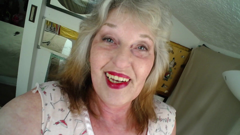 dawnskye1962: 1109 La Giantessa Dawn mette il fuggiasco in un posto...
