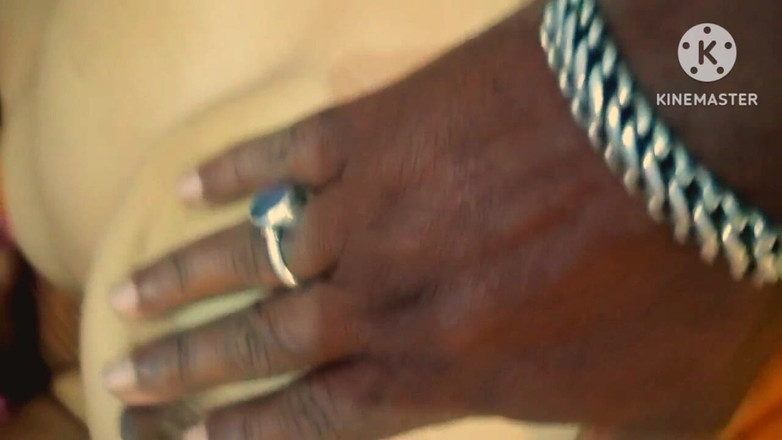 Hemant: Ev hanımı yatakta çıplak şov