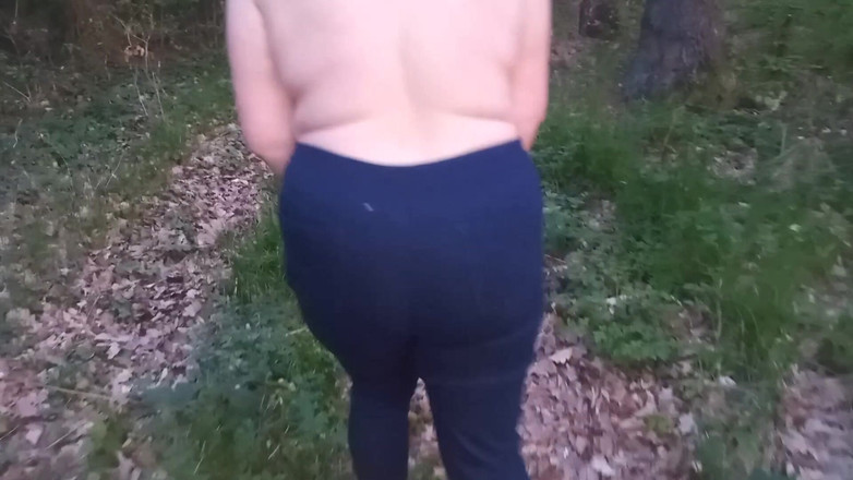 DZIKAKOCICA: 0001 Pokazuje