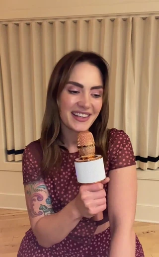 Siri Dahl: KARAOKE TIME. Took me a while to get around to...