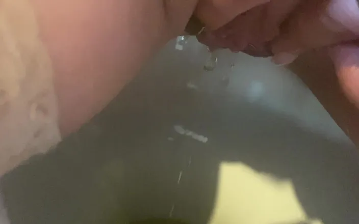 MilfyCalla: A Litlle Pee. Can You Drink This?