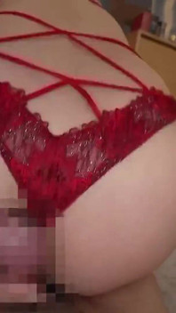 Pokusa rush rośnie jako Wedded Curvy Żona ujawnia swoją odważną, przytłaczającą scenę obecności 3