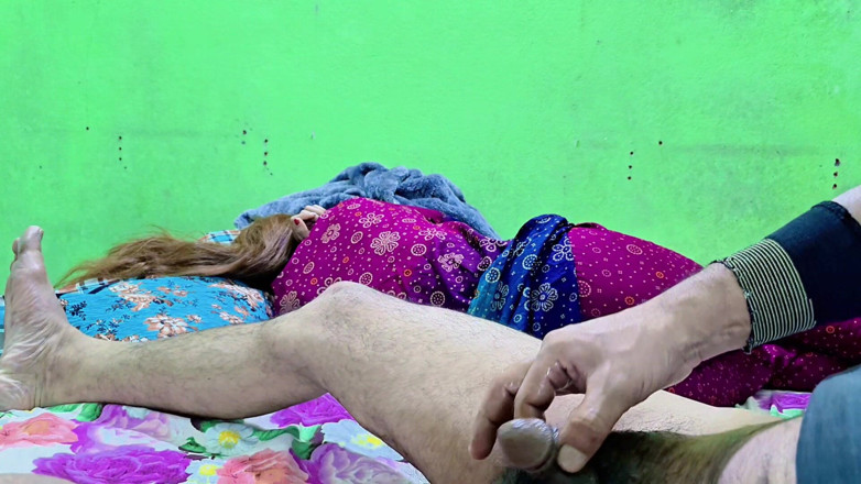 Faryal: Digitación el coño de india bhabhi