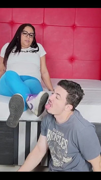 Goddess Kiffa and Mr Pine - Loser Roommate Part 1