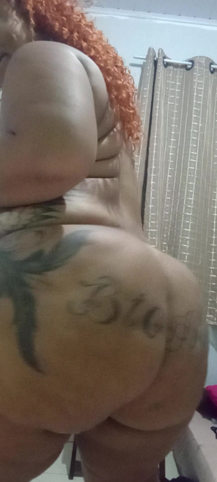 Suzyfuracao: BBW qui se déplace avec un gros cul