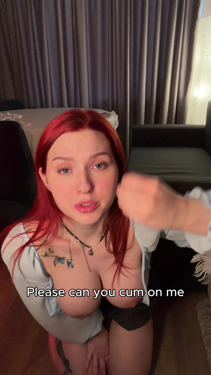 Honey Sasha: JOI: Bebeğim seni vajinasına bakıp mastürbasyon yapmaya davet etti. Sen...