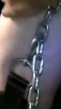 หนุ่มผู้ใหญ่โดนเย็ดใน BDSM ในห้องด้านหลัง