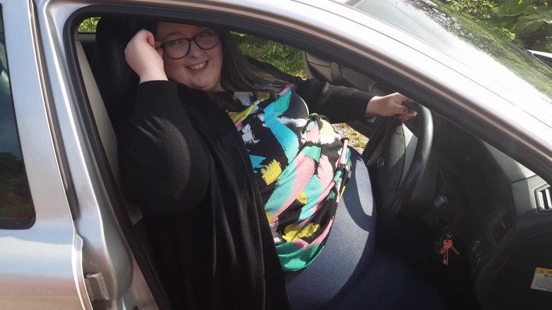 SSBBWLadyBrads: BBW SSBBW พยายามอัดตัวเข้ารถ + ตกหล่น