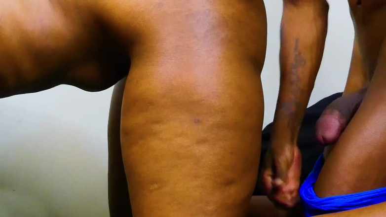 DelamorMotionX: Adik tiri berpantat besar doggy