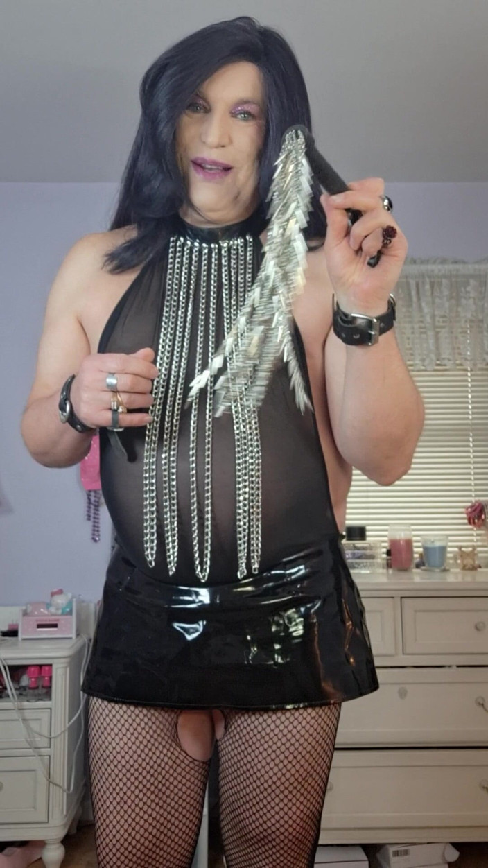 Victoria Lecherri: Mistress Vicki the Transvestite Dominatrix!