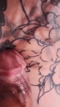 Awek montel berpantat besar bermain kongkek sudut pandangan pertama