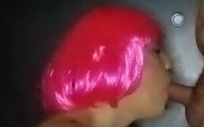 Nefertiti: Sweet MILF Blowjob