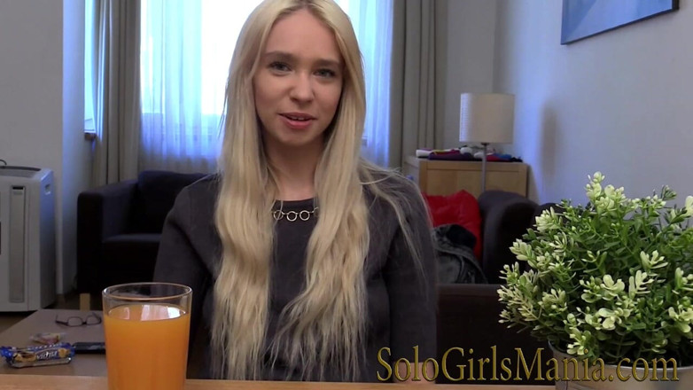 Solo girls mania: Интервью молодой девушки Arteya