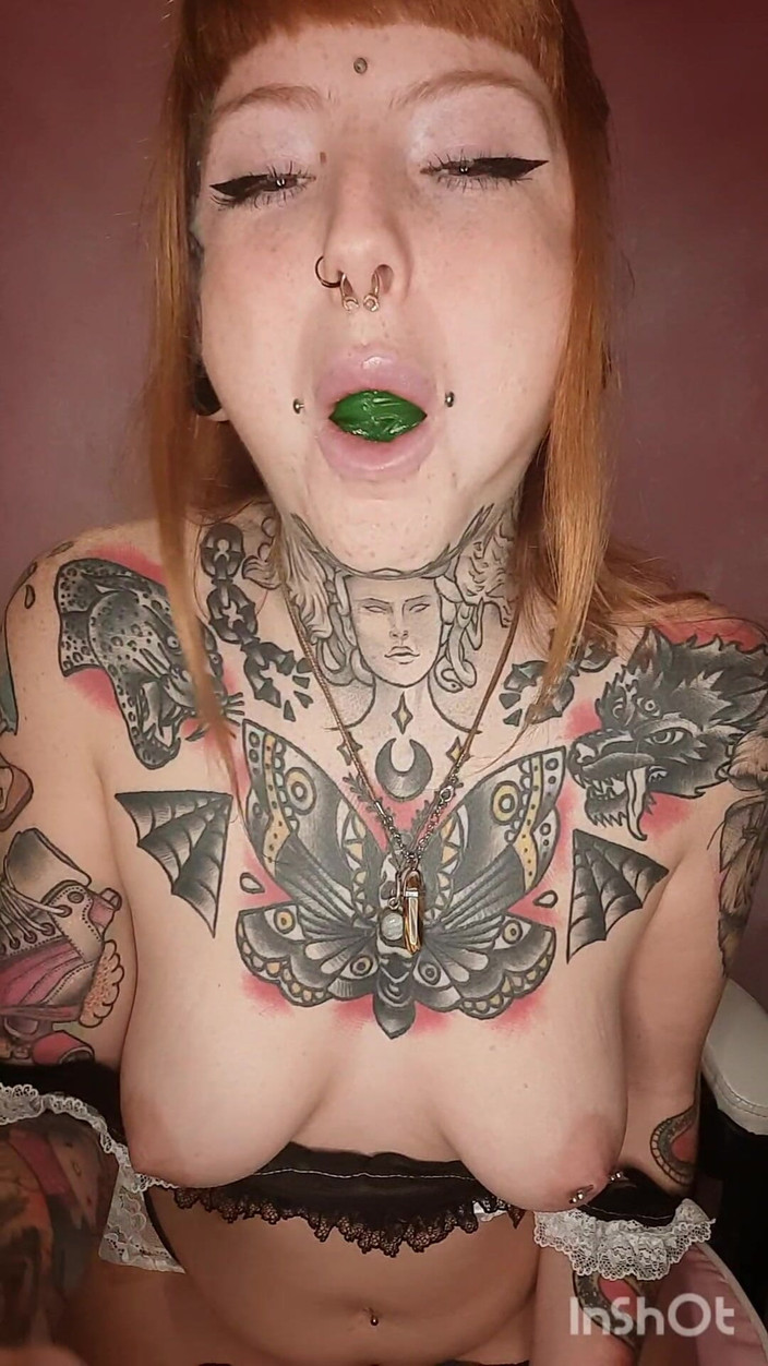 Yourfavecumslut: Zimmermädchen stopft mund mit süßen schlägen