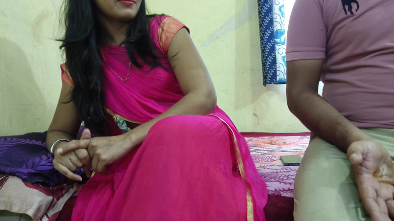 Mumbai Ashu: 女主人让仆人按压她的脚，否则raju以按她脚为借口离开了女主人