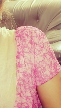 妻子雇佣了一个德西女仆，他最终成为丈夫的鸡巴仆人