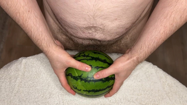 Paul Bear: Follando un melón