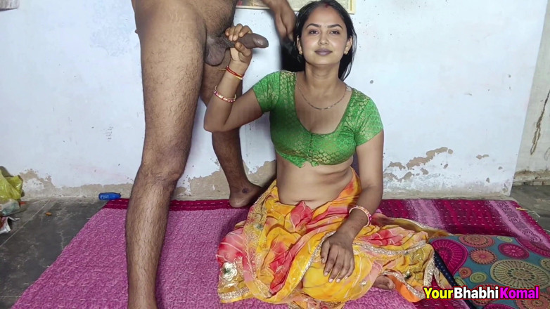 Hot_girl: I Search a Beautiful Woman and Says to Her to...