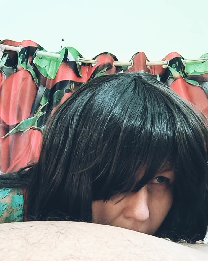 Bolly Karma: Cewek nakal hongaria yang super sange ini lagi asik ngentot...
