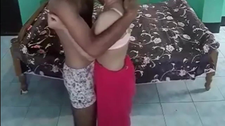 tanushri: สาวเดสีสนุกกับแฟนในโรงแรม