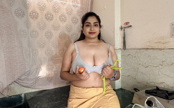 FantacyCouple: Newlywed Big Boobs Bhabhi Priya Let Neighbor Boy Fuck on...