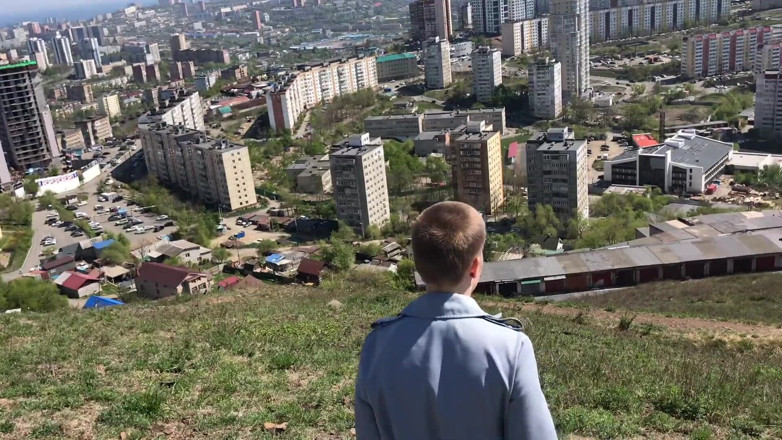 Vilu_and_Mi: Vilu Vidish Brings Mi to the Top of a Mountain...