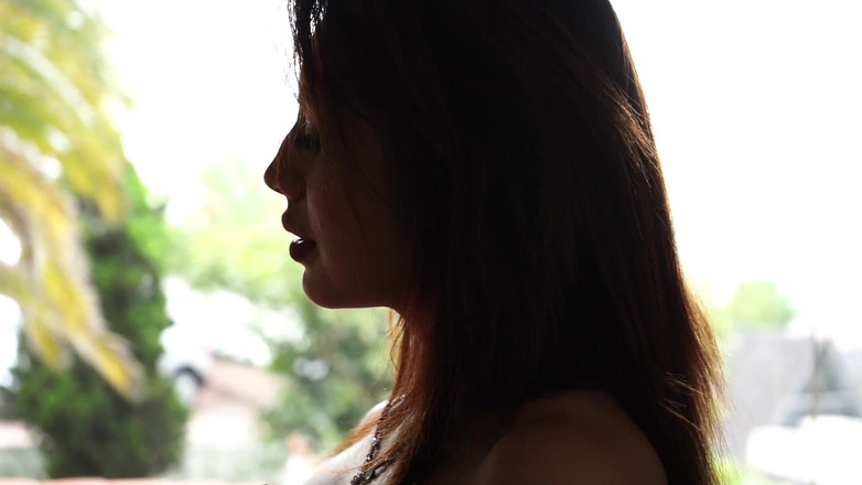 Cipriani: 맨션에서 성적 인터뷰