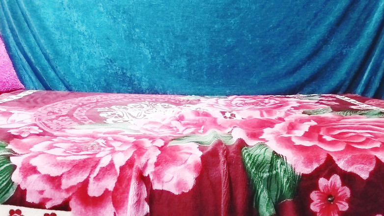 Ahmed and Samah: Neuk een weduwe van de eigenaar van het gebouw