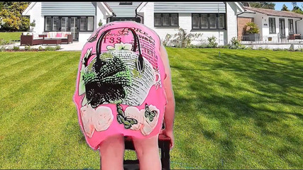 Kitty_Cross: Underbar femboy som bär ren topp med blygt leende