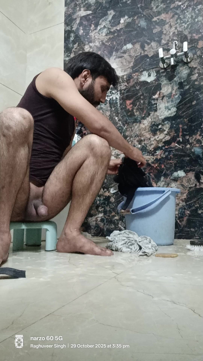 Rajasthani-old-lover: Pembersihan bilik air desi