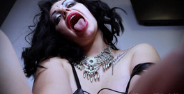 Goddess Misha Goldy: Klip Melahap Baru