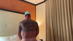 Darrenblazeent: Trio interrazziale in hotel imbarazzante